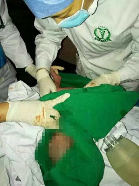 黃光手電筒 黃光手電筒