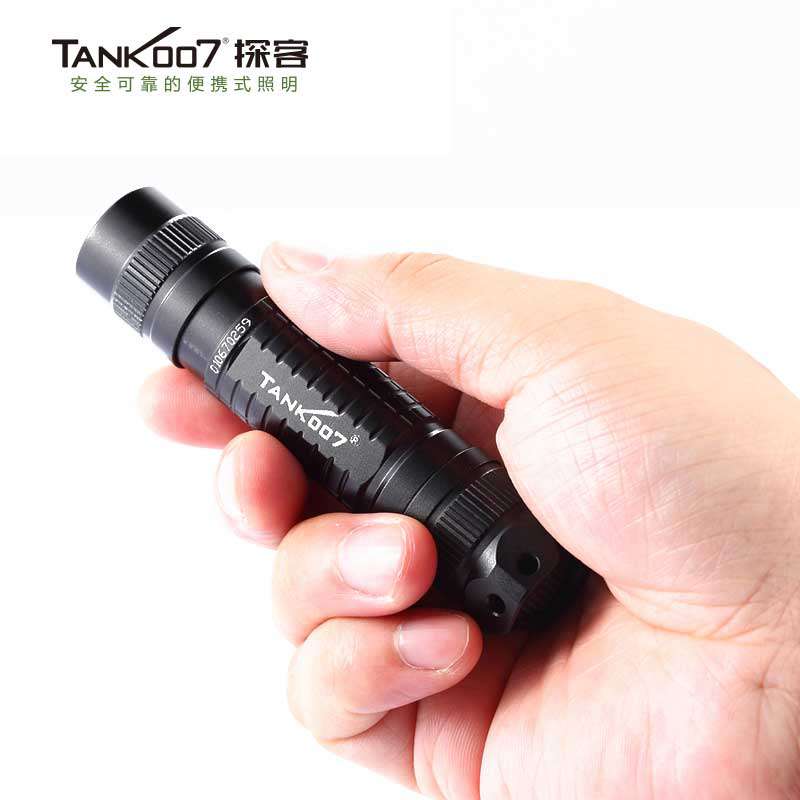 1577510274482799.jpg 手電筒廠家